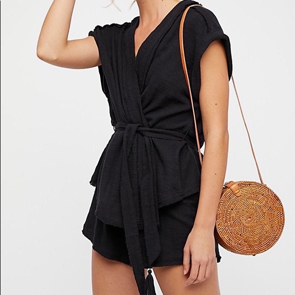 Free People Handbags - Free People Lovina Straw Crossbody